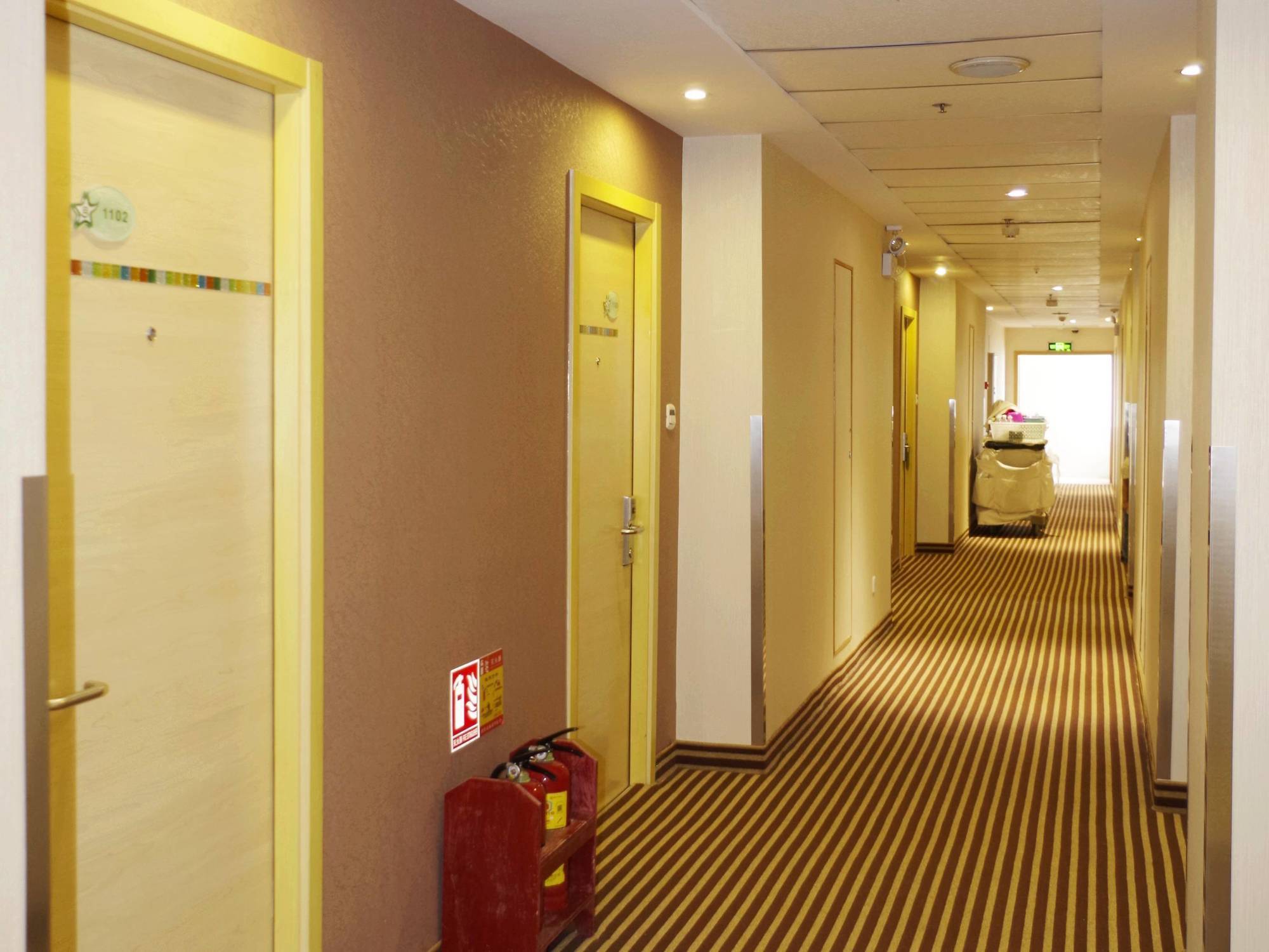 City Star Ji Feng Branch Kunming Exterior photo